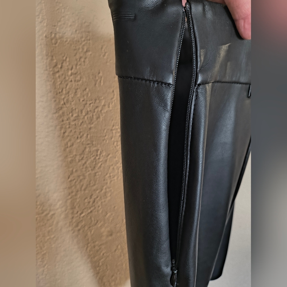 Express Sz 4 Elegant Black Skirt - Picture 6 of 8